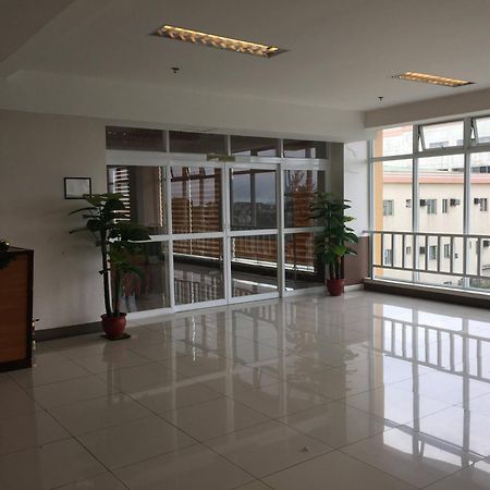 טגאיטאי Apartment At Tagaytay Prime Residences מראה חיצוני תמונה