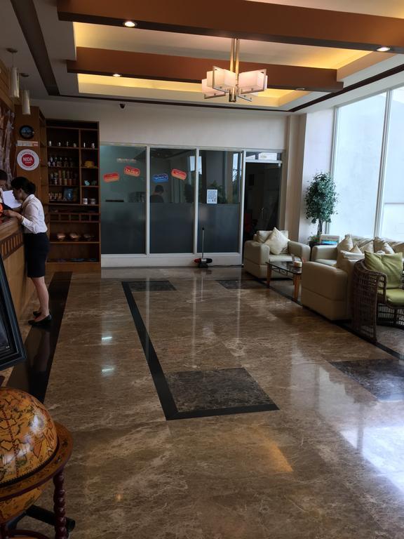 טגאיטאי Apartment At Tagaytay Prime Residences מראה חיצוני תמונה